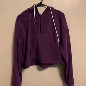 Cropped sweatshirts